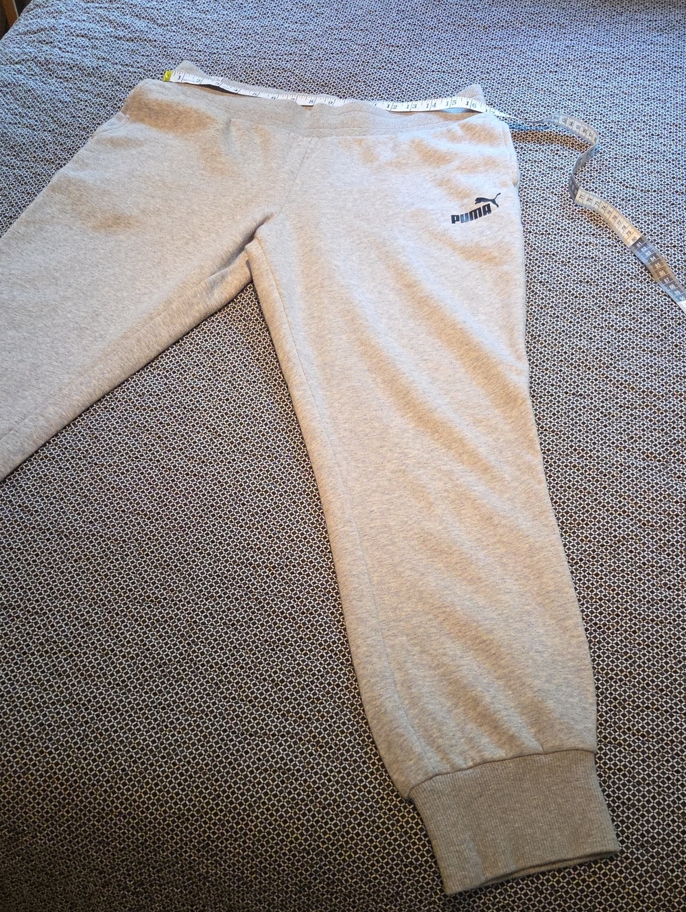 XL Puma Jogger — Light Grey